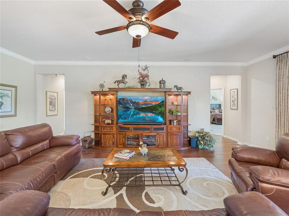 For Sale: $607,706 (3 beds, 3 baths, 2543 Square Feet)