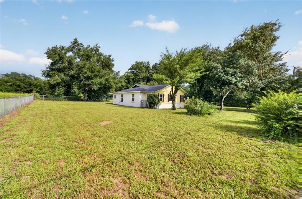 For Sale: $239,900 (3 beds, 1 baths, 1165 Square Feet)