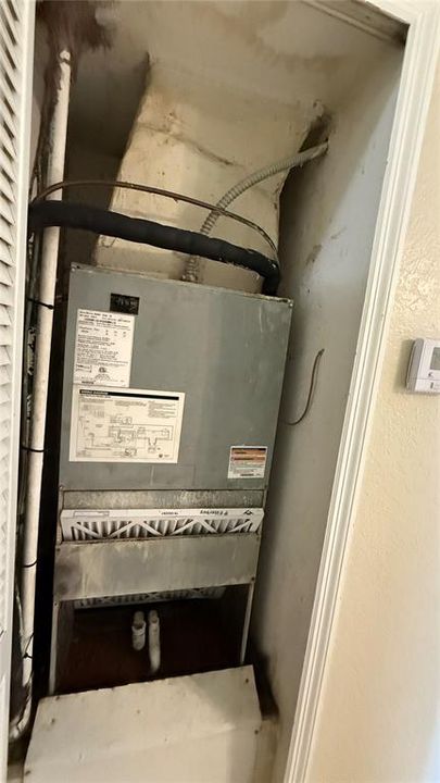 For Rent: $1,800 (3 beds, 2 baths, 1205 Square Feet)