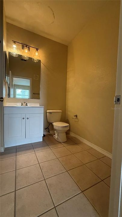 For Rent: $1,800 (3 beds, 2 baths, 1205 Square Feet)