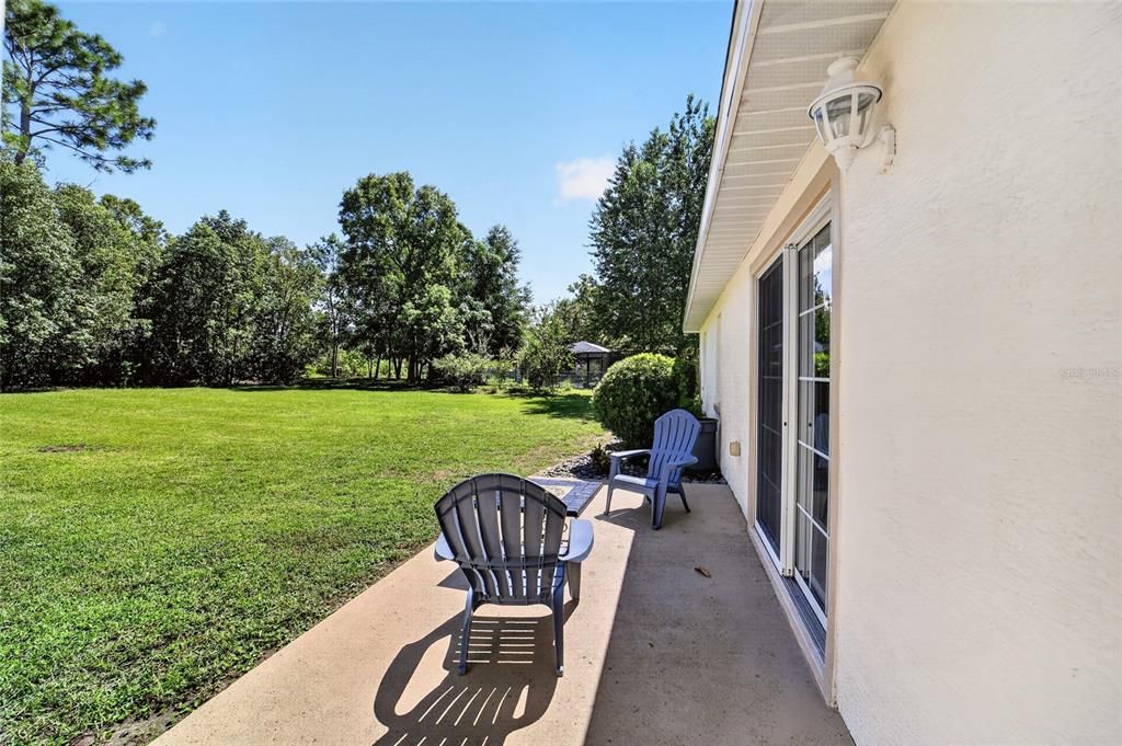 For Sale: $330,000 (3 beds, 2 baths, 1913 Square Feet)