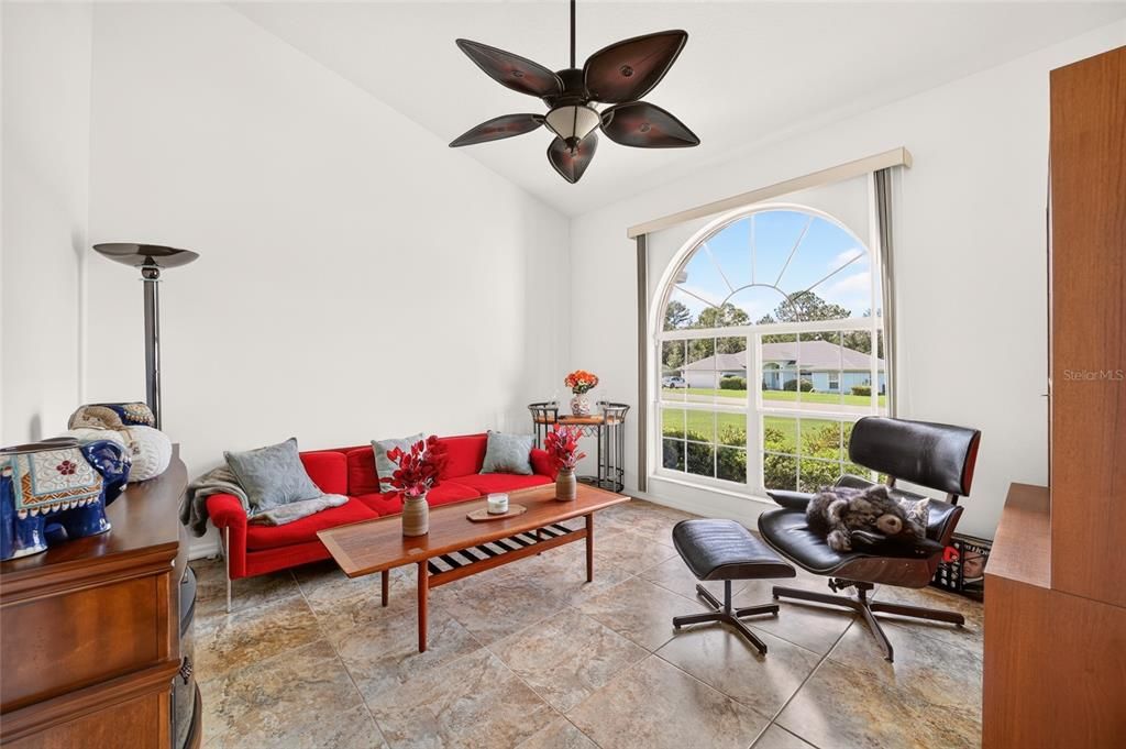 For Sale: $330,000 (3 beds, 2 baths, 1913 Square Feet)