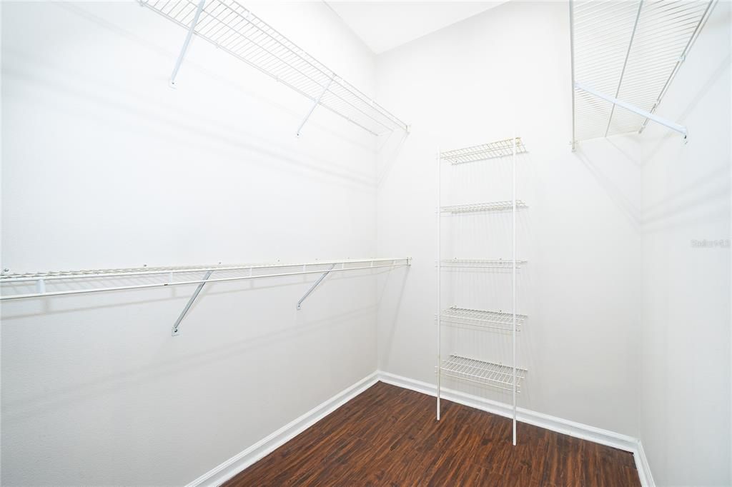 For Sale: $409,900 (3 beds, 2 baths, 1663 Square Feet)