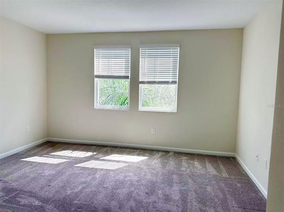 En Venta: $545,000 (4 camas, 3 baños, 2492 Pies cuadrados)