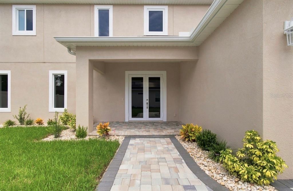 En Venta: $999,900 (5 camas, 4 baños, 2886 Pies cuadrados)