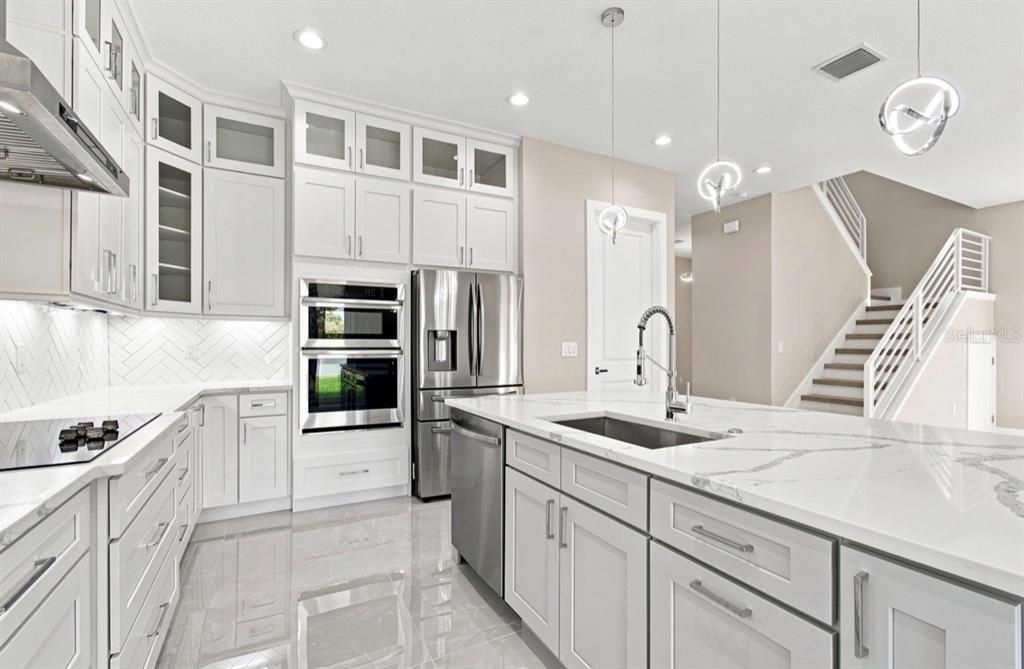 En Venta: $999,900 (5 camas, 4 baños, 2886 Pies cuadrados)