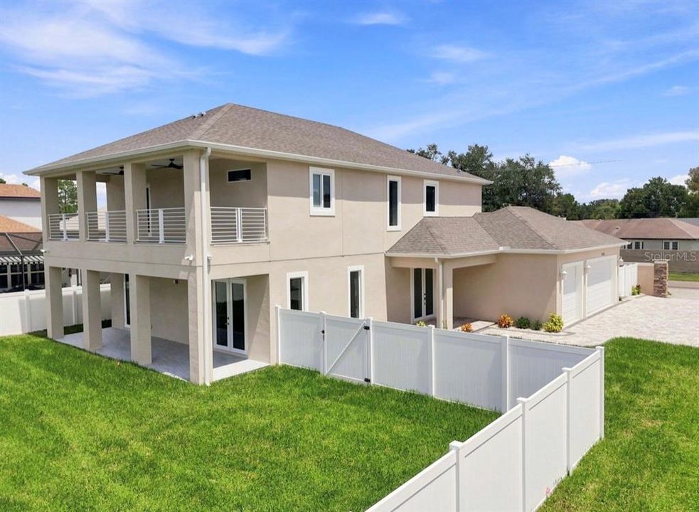En Venta: $999,900 (5 camas, 4 baños, 2886 Pies cuadrados)