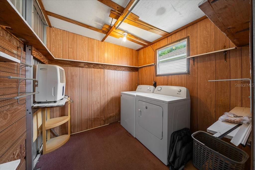 For Sale: $134,900 (2 beds, 1 baths, 720 Square Feet)
