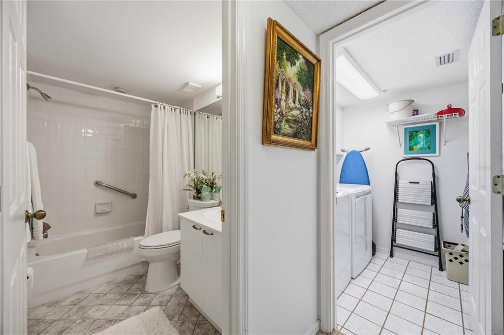 For Sale: $339,000 (2 beds, 2 baths, 1232 Square Feet)