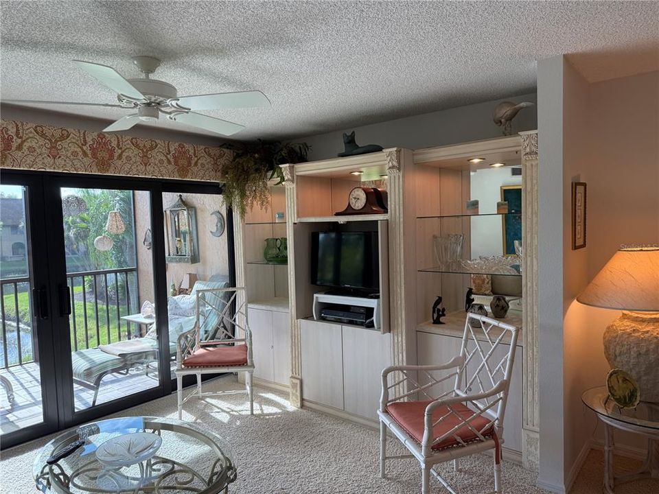 For Sale: $339,000 (2 beds, 2 baths, 1232 Square Feet)