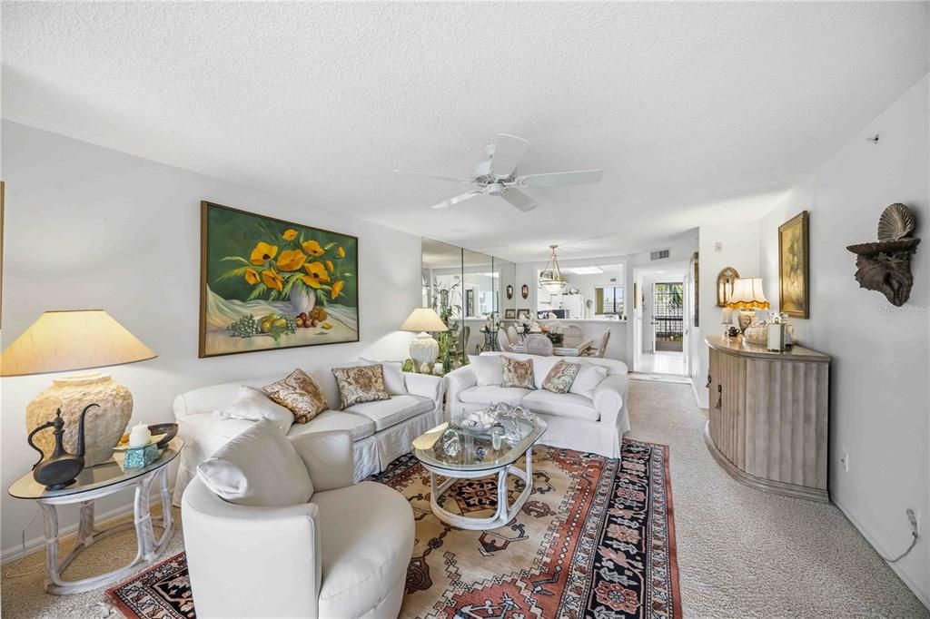 For Sale: $339,000 (2 beds, 2 baths, 1232 Square Feet)