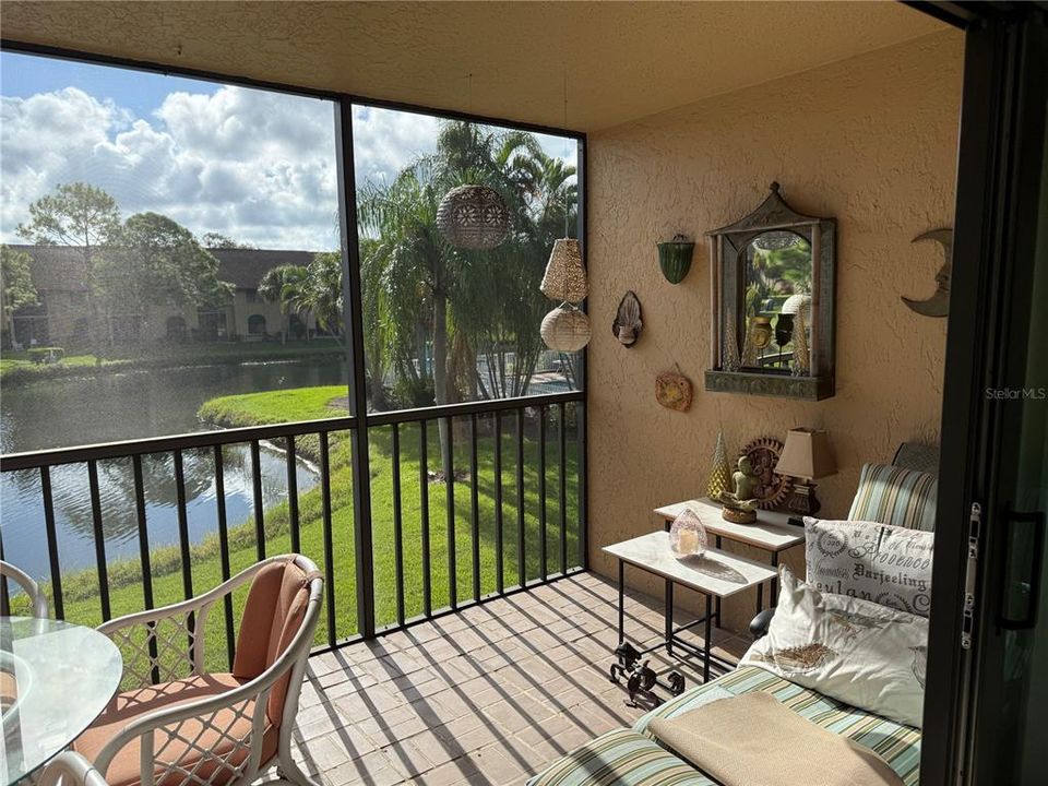 For Sale: $339,000 (2 beds, 2 baths, 1232 Square Feet)
