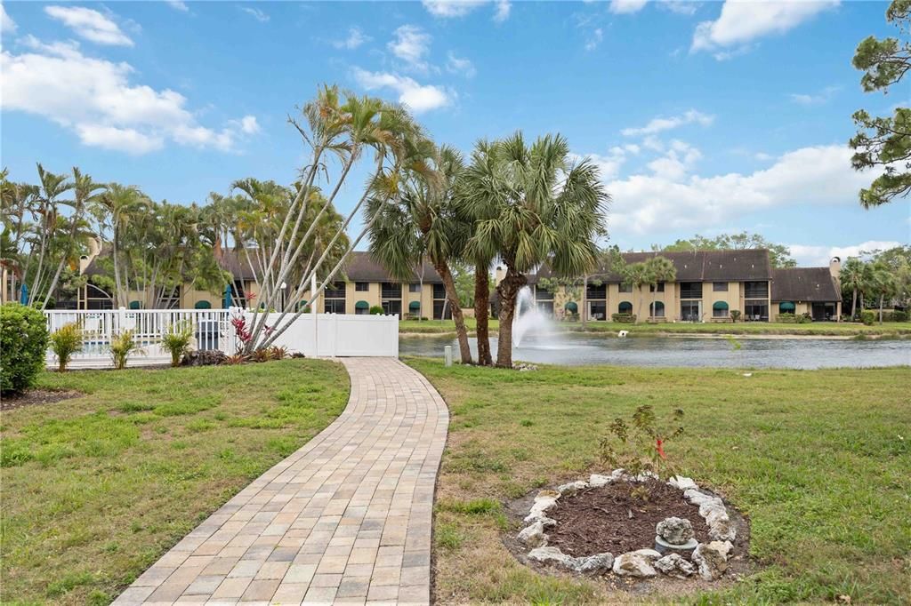 For Sale: $339,000 (2 beds, 2 baths, 1232 Square Feet)