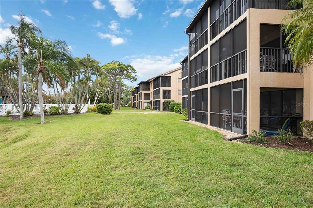 For Sale: $339,000 (2 beds, 2 baths, 1232 Square Feet)
