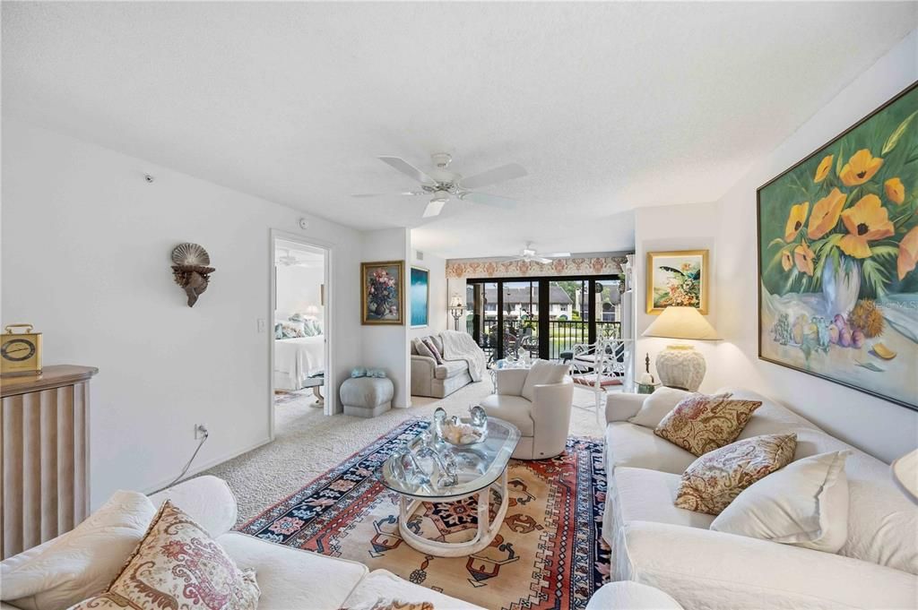 For Sale: $339,000 (2 beds, 2 baths, 1232 Square Feet)