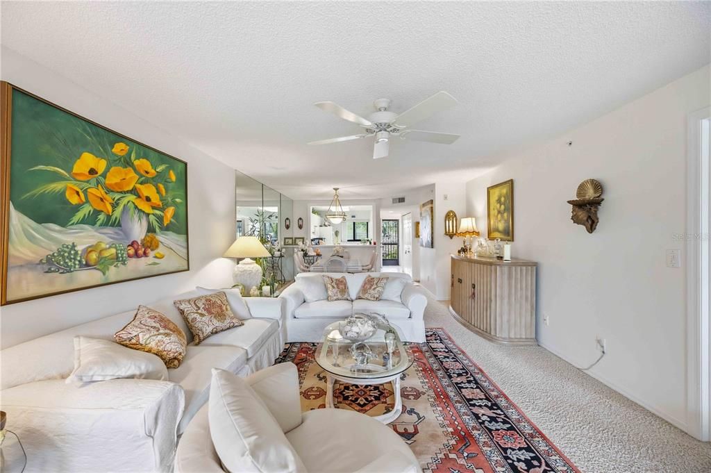 For Sale: $339,000 (2 beds, 2 baths, 1232 Square Feet)