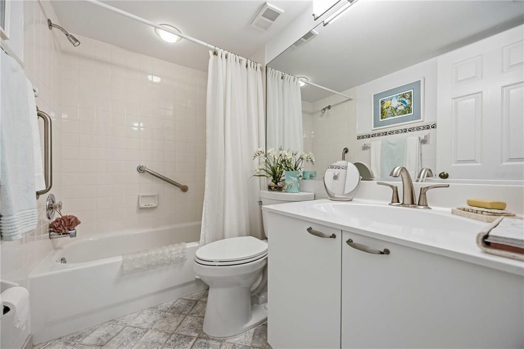 For Sale: $339,000 (2 beds, 2 baths, 1232 Square Feet)