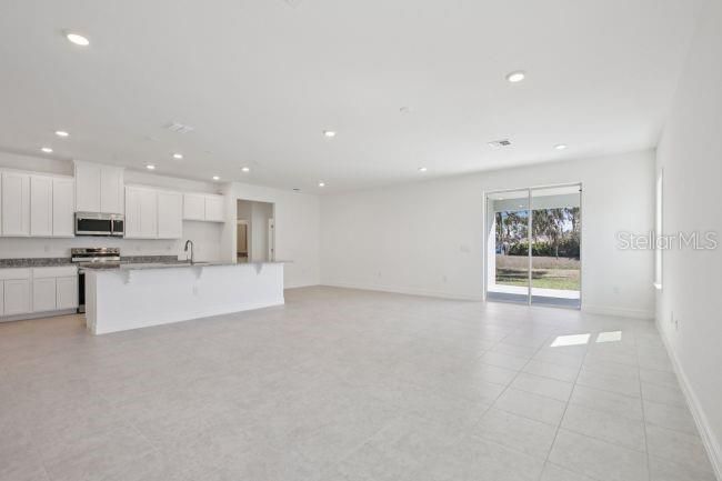 For Sale: $384,900 (3 beds, 2 baths, 2066 Square Feet)