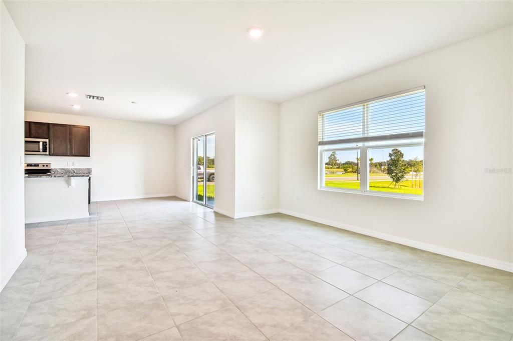 For Rent: $2,650 (4 beds, 3 baths, 2371 Square Feet)