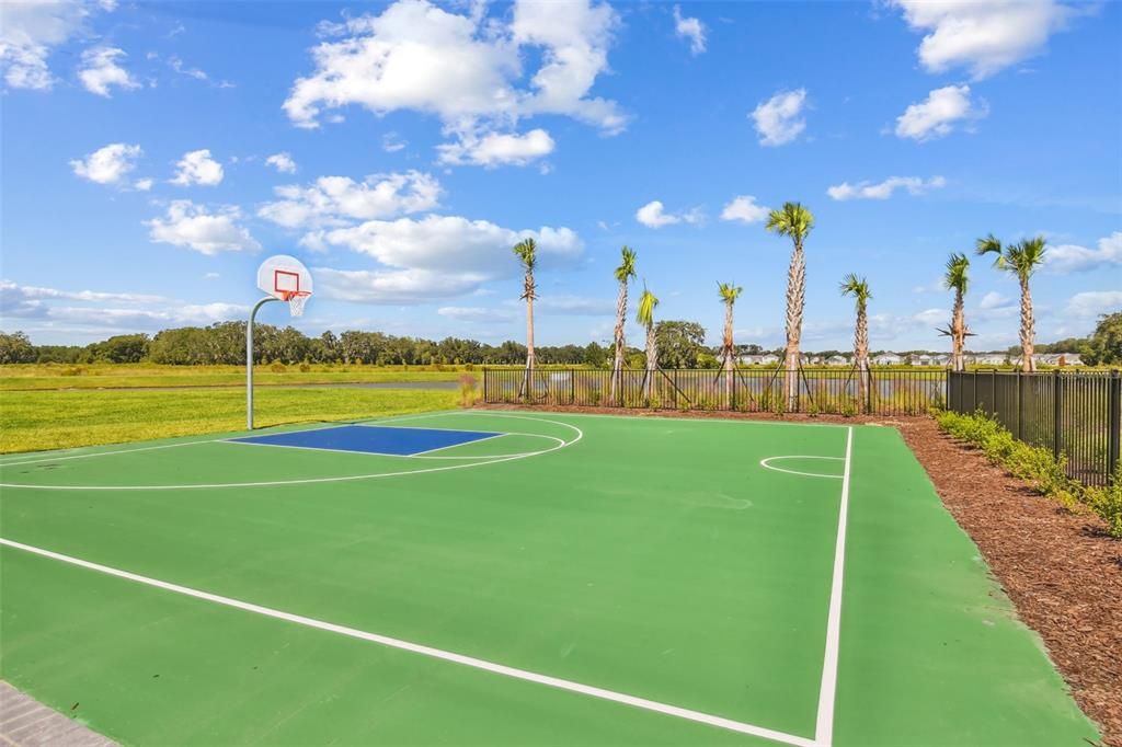 For Rent: $2,650 (4 beds, 3 baths, 2371 Square Feet)