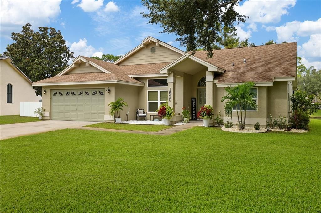 For Sale: $639,000 (3 beds, 2 baths, 1889 Square Feet)