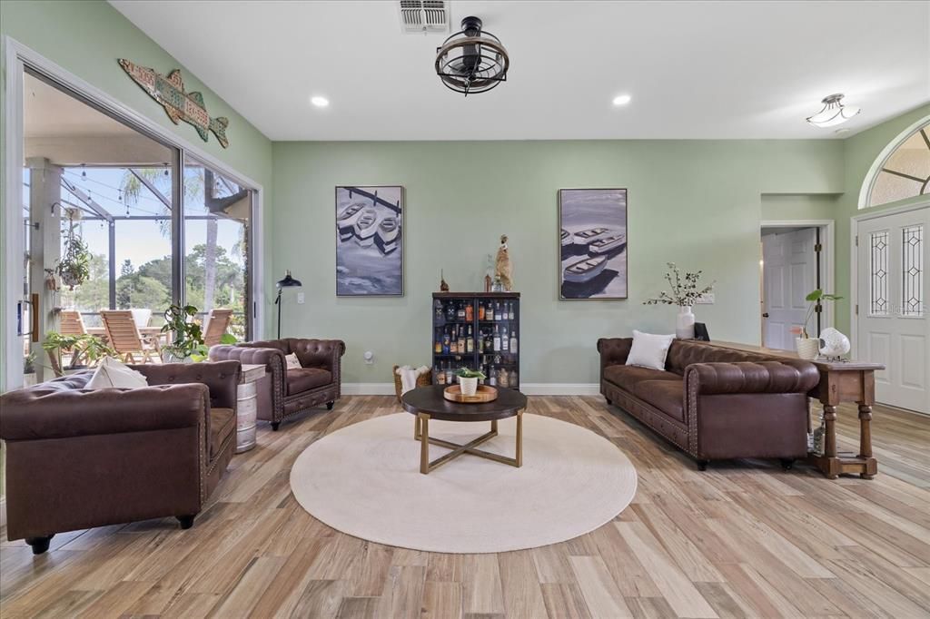 For Sale: $639,000 (3 beds, 2 baths, 1889 Square Feet)