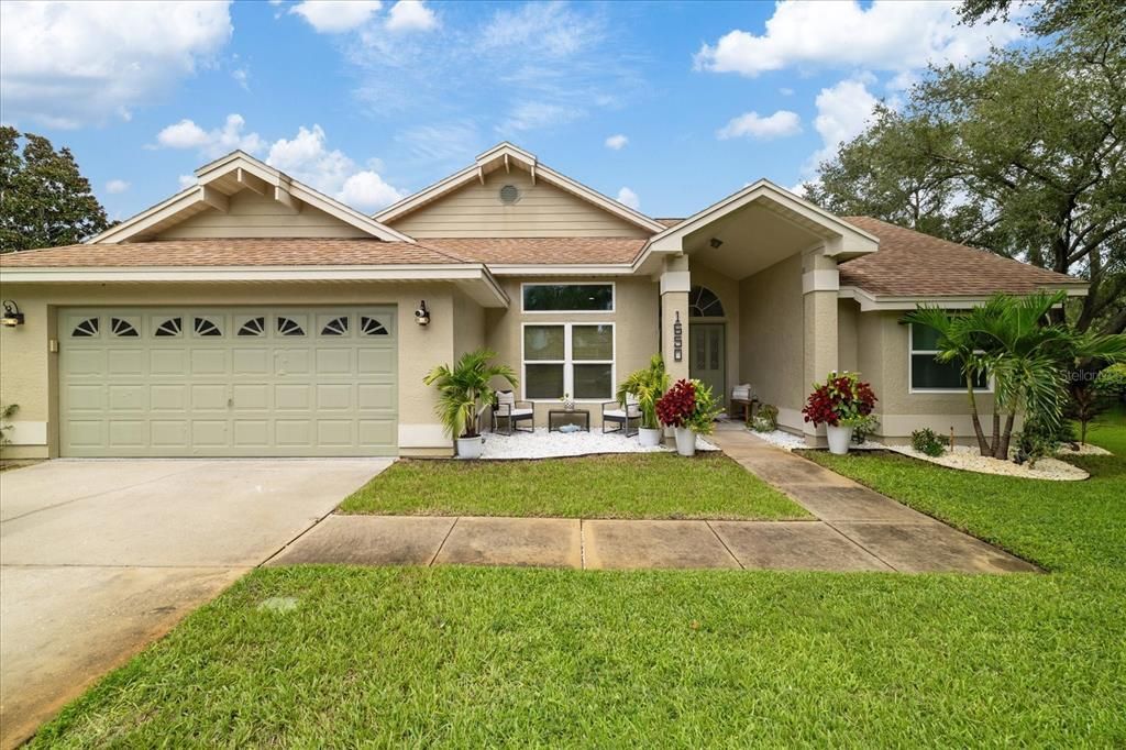 For Sale: $639,000 (3 beds, 2 baths, 1889 Square Feet)