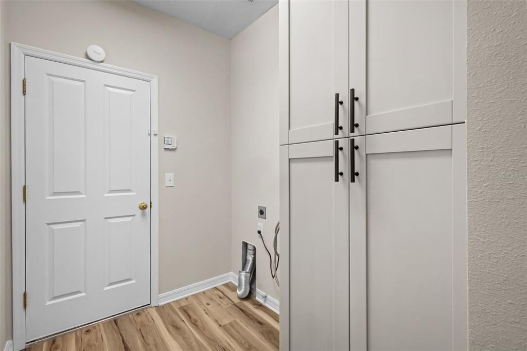 For Sale: $550,000 (4 beds, 3 baths, 2668 Square Feet)