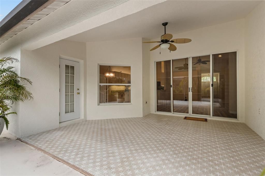 For Sale: $550,000 (4 beds, 3 baths, 2668 Square Feet)