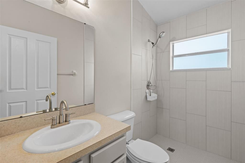 For Sale: $550,000 (4 beds, 3 baths, 2668 Square Feet)