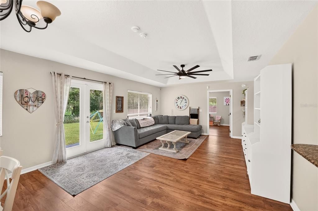 For Sale: $359,900 (4 beds, 2 baths, 2053 Square Feet)