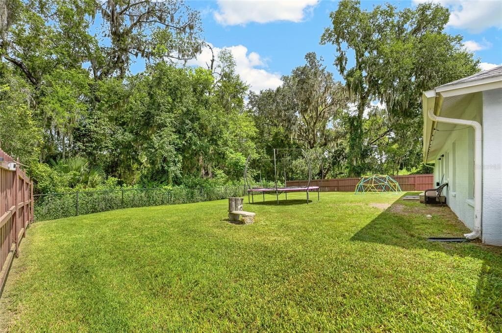 For Sale: $359,900 (4 beds, 2 baths, 2053 Square Feet)