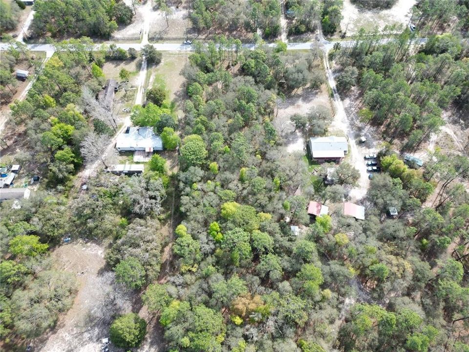 На продажу: $89,900 (2.43 acres)