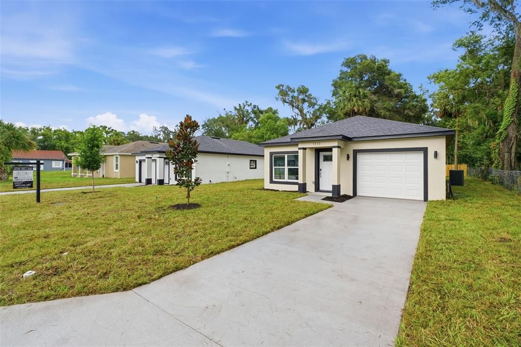 For Sale: $285,000 (3 beds, 2 baths, 1308 Square Feet)