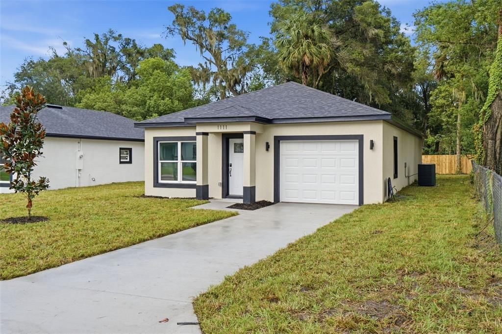 For Sale: $285,000 (3 beds, 2 baths, 1308 Square Feet)