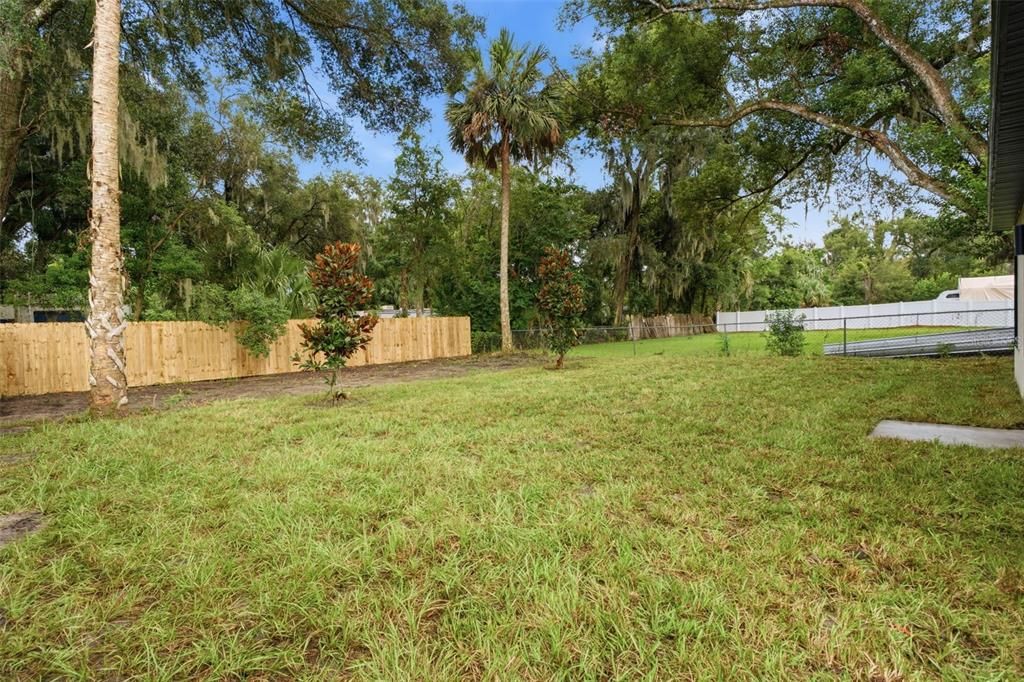 For Sale: $285,000 (3 beds, 2 baths, 1308 Square Feet)