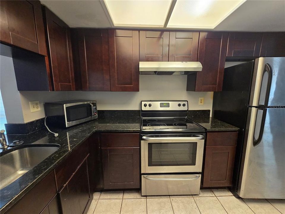 For Rent: $1,500 (2 beds, 2 baths, 1217 Square Feet)