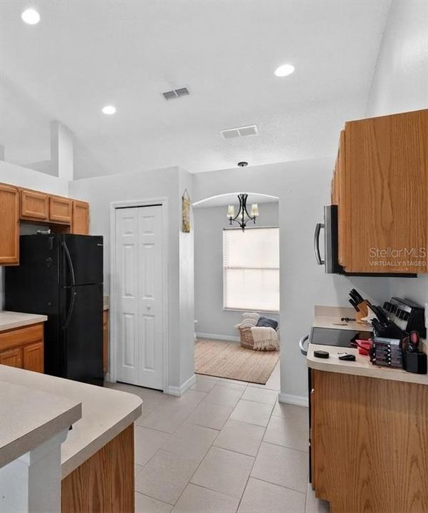 For Sale: $265,000 (3 beds, 2 baths, 1683 Square Feet)