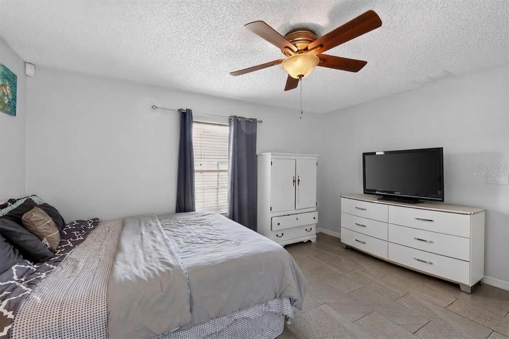 For Sale: $265,000 (3 beds, 2 baths, 1683 Square Feet)