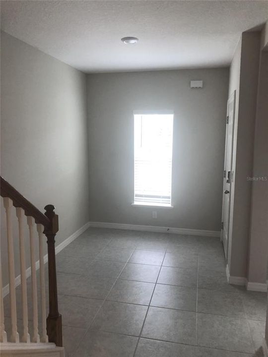 En Renta: $2,050 (3 camas, 2 baños, 1762 Pies cuadrados)