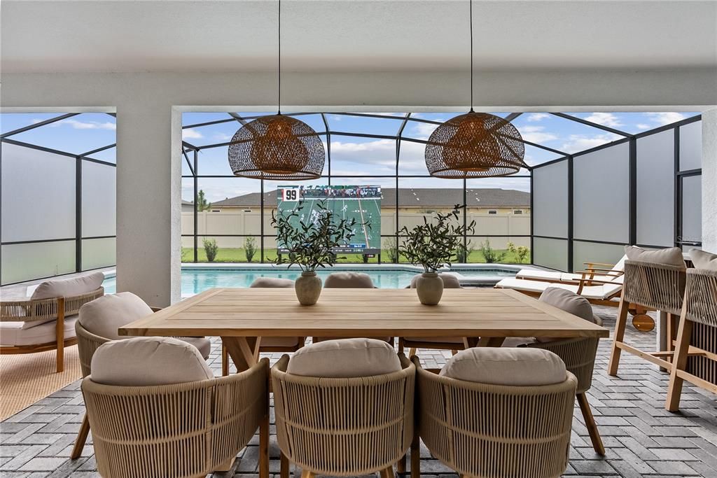 For Sale: $1,500,000 (10 beds, 8 baths, 4376 Square Feet)