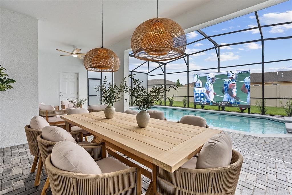 For Sale: $1,500,000 (10 beds, 8 baths, 4376 Square Feet)