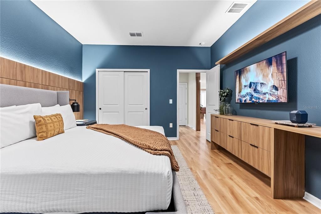For Sale: $1,500,000 (10 beds, 8 baths, 4376 Square Feet)