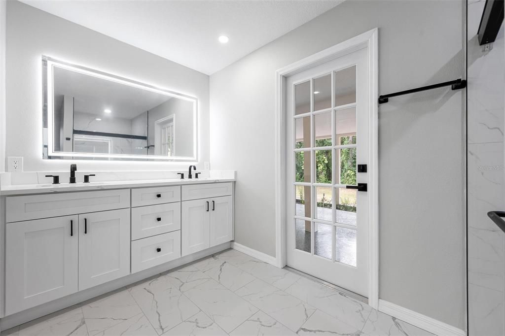 For Sale: $479,900 (3 beds, 2 baths, 1716 Square Feet)
