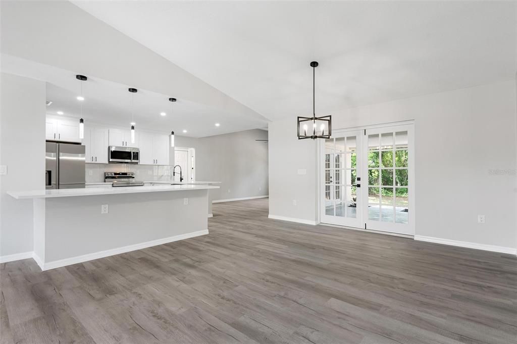 For Sale: $479,900 (3 beds, 2 baths, 1716 Square Feet)