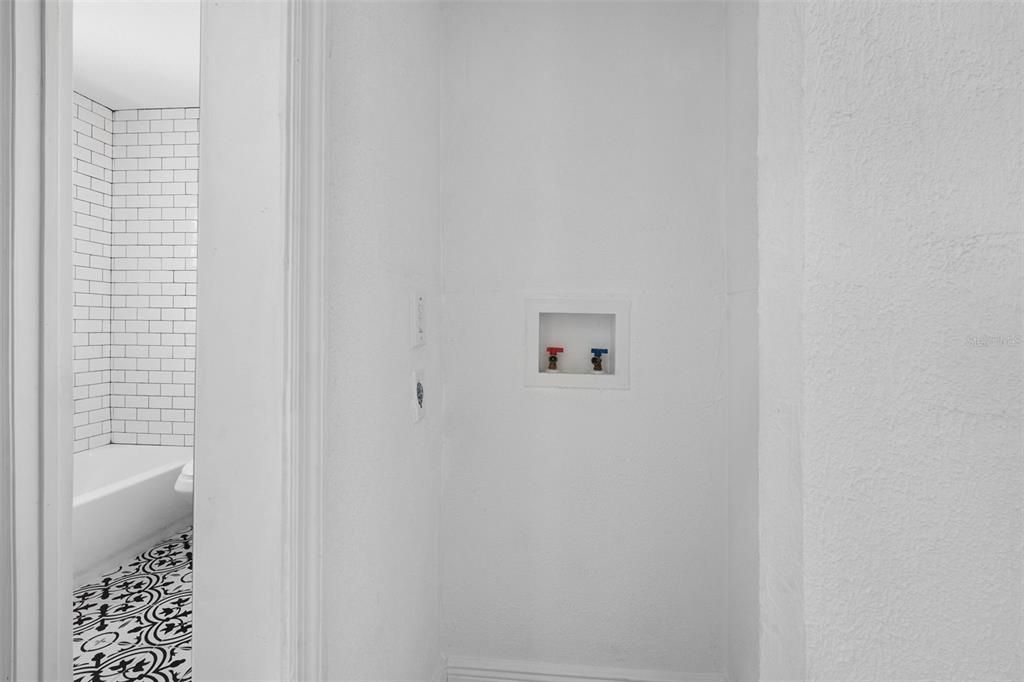 На продажу: $319,900 (3 спален, 2 ванн, 1152 Квадратных фут)