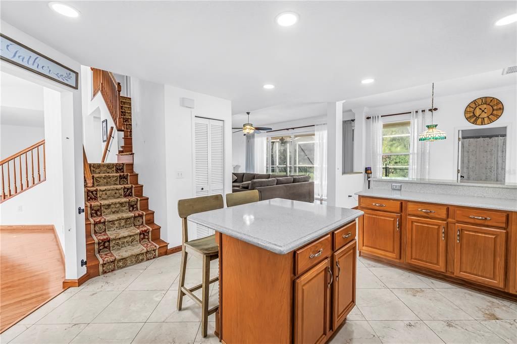 For Sale: $750,000 (5 beds, 4 baths, 3616 Square Feet)