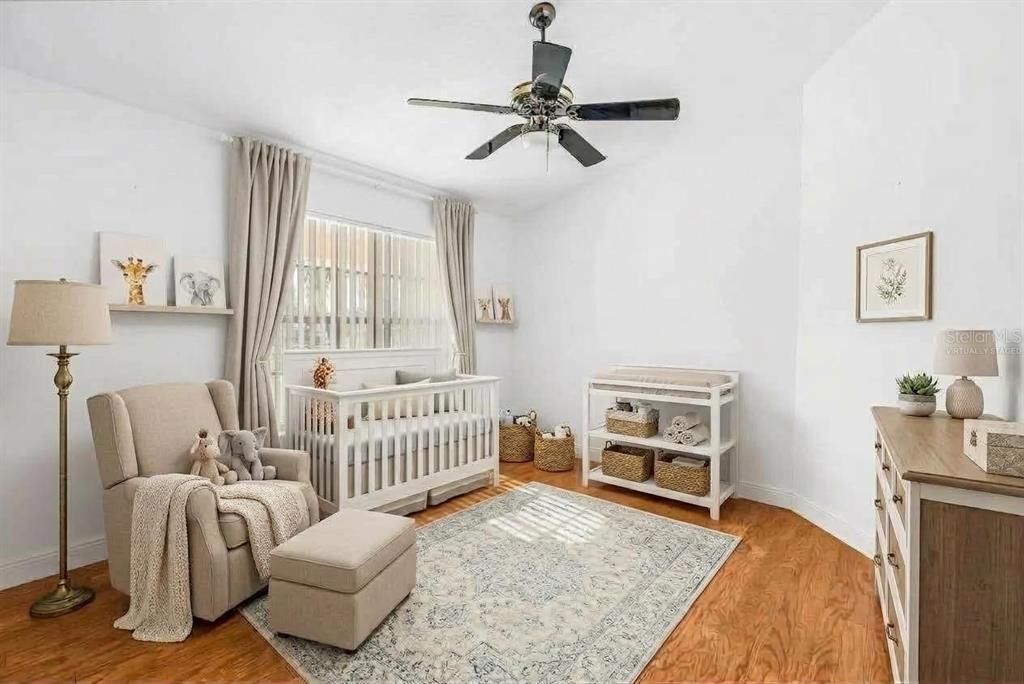 For Sale: $750,000 (5 beds, 4 baths, 3616 Square Feet)