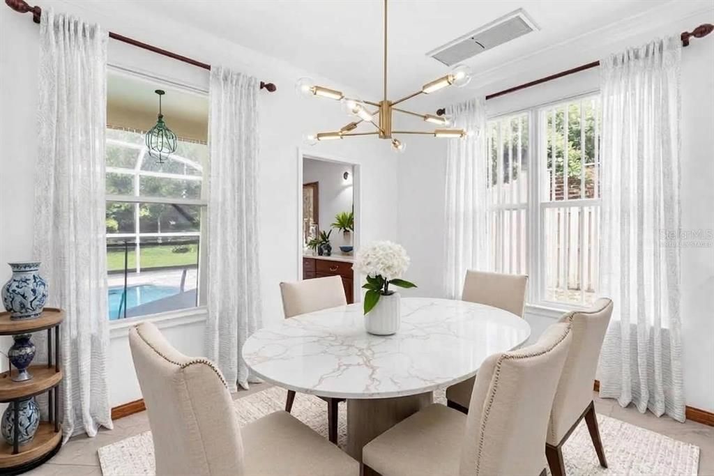 For Sale: $750,000 (5 beds, 4 baths, 3616 Square Feet)