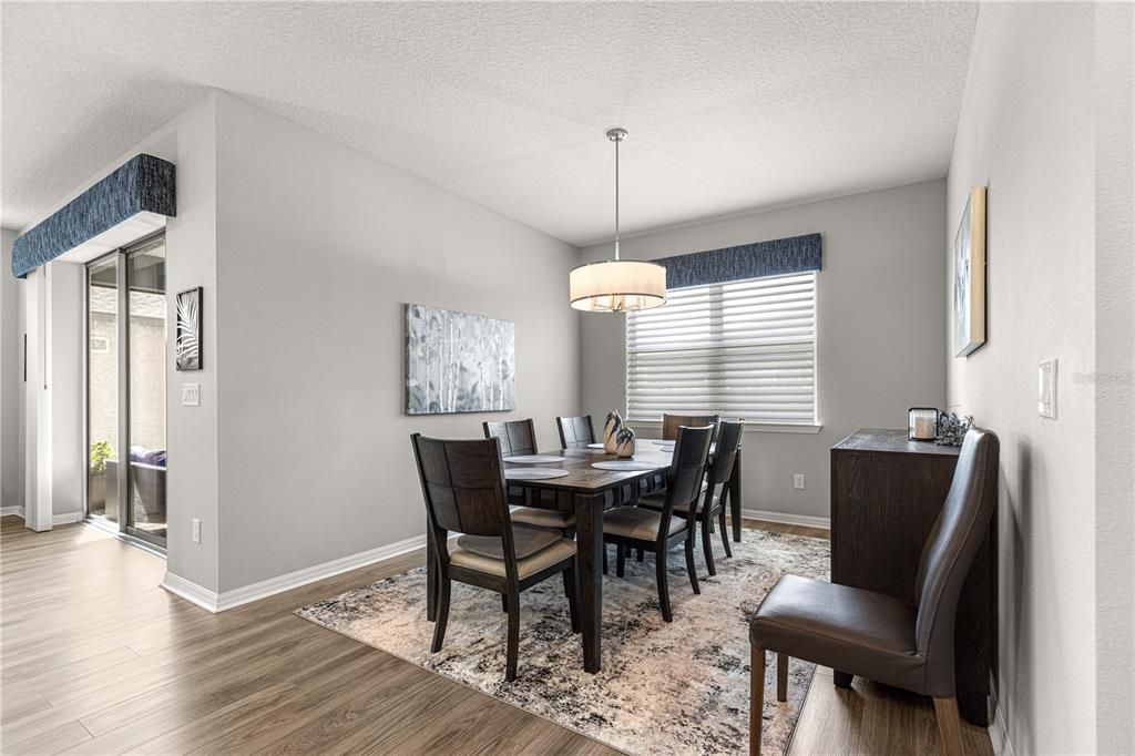For Sale: $444,800 (2 beds, 2 baths, 1904 Square Feet)